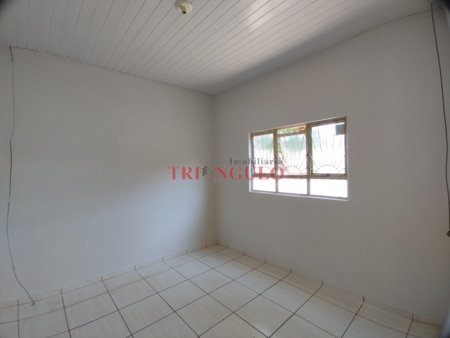 Casa Residencial para locacao no Jardim Tropical em Umuarama com 210m² por R$ 1.280,00