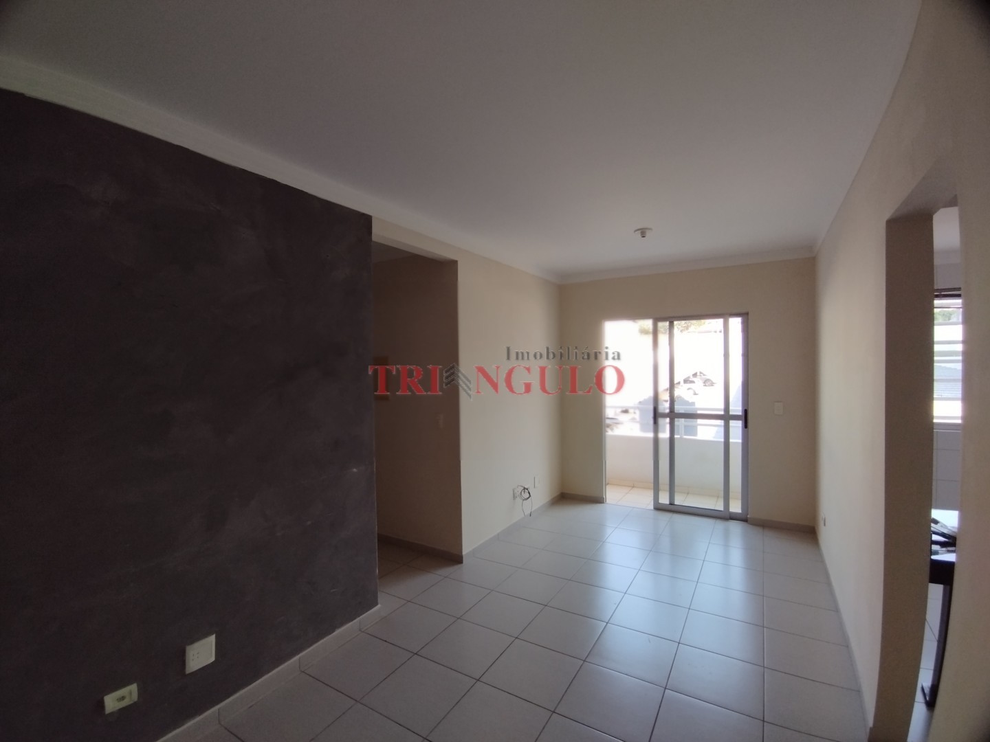 Apartamento para locacao no Parque Portugal em Umuarama com 83,52m² por R$ 1.100,00