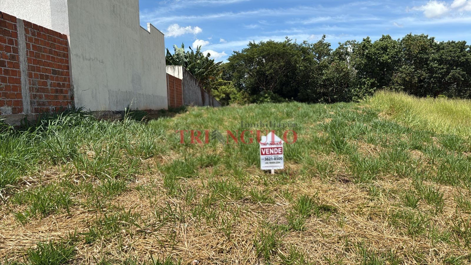 Terreno para venda no Jardim Aeroporto II em Umuarama com 201,71m² por R$ 90.000,00