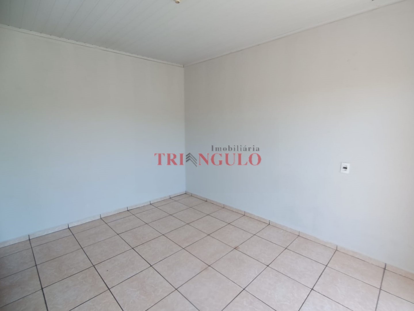 Sobrado para venda no Parque das Laranjeiras em Umuarama com 360m² por R$ 250.000,00
