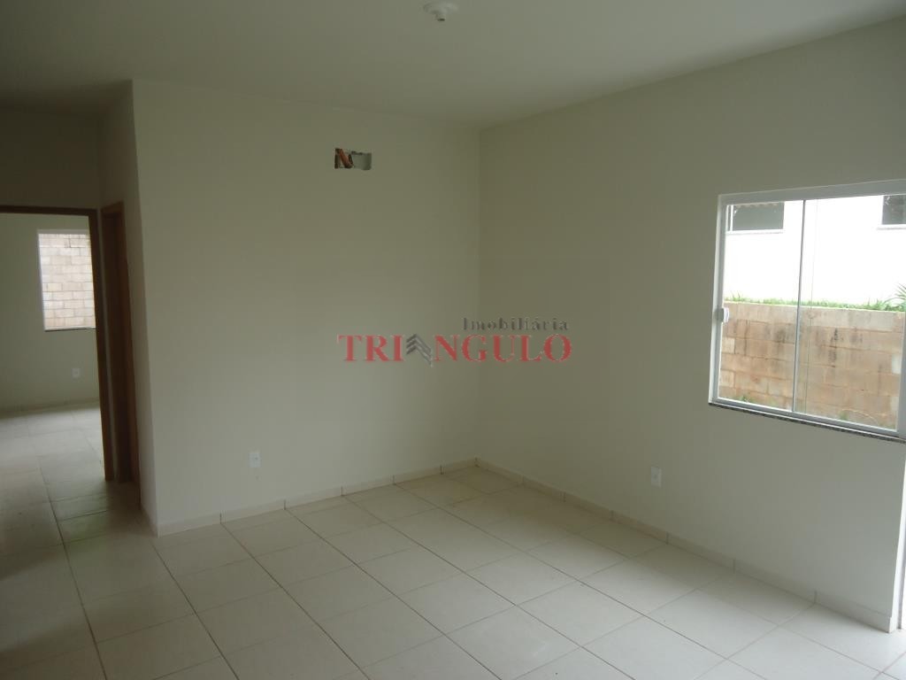 Casa Residencial para locacao no Zona VI em Umuarama com 0m² por R$ 900,00
