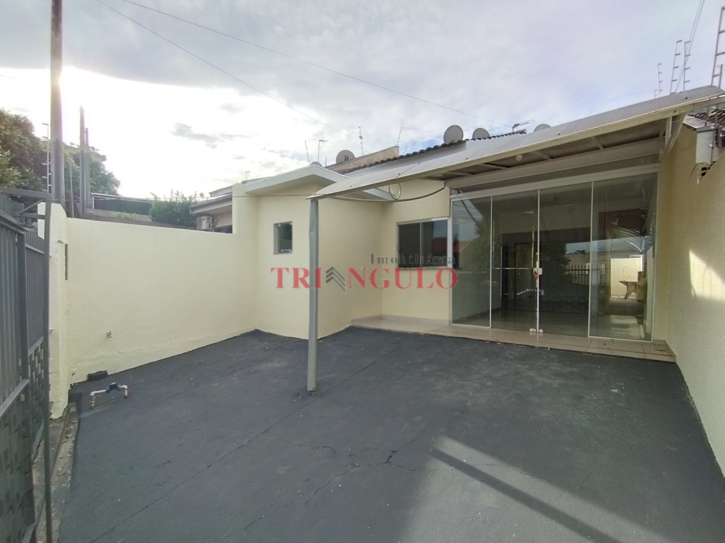 Casa Residencial para locacao no Parque Taruma em Umuarama com 148m² por R$ 1.100,00