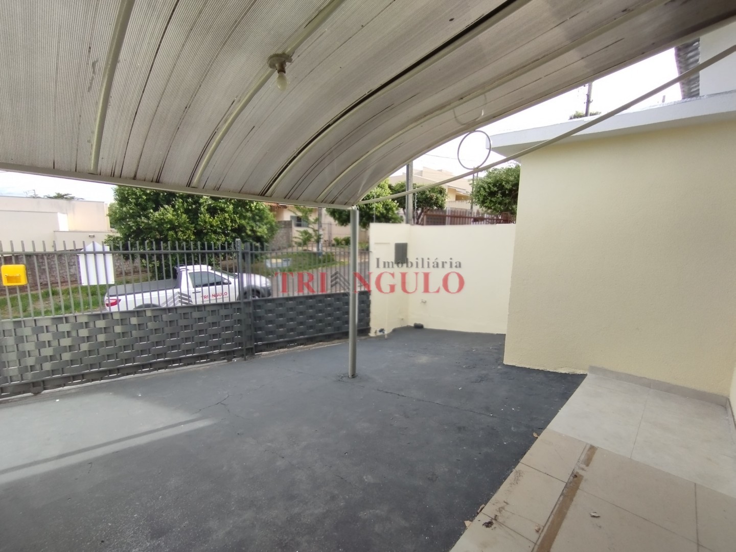 Casa Residencial para locacao no Parque Taruma em Umuarama com 148m² por R$ 1.100,00
