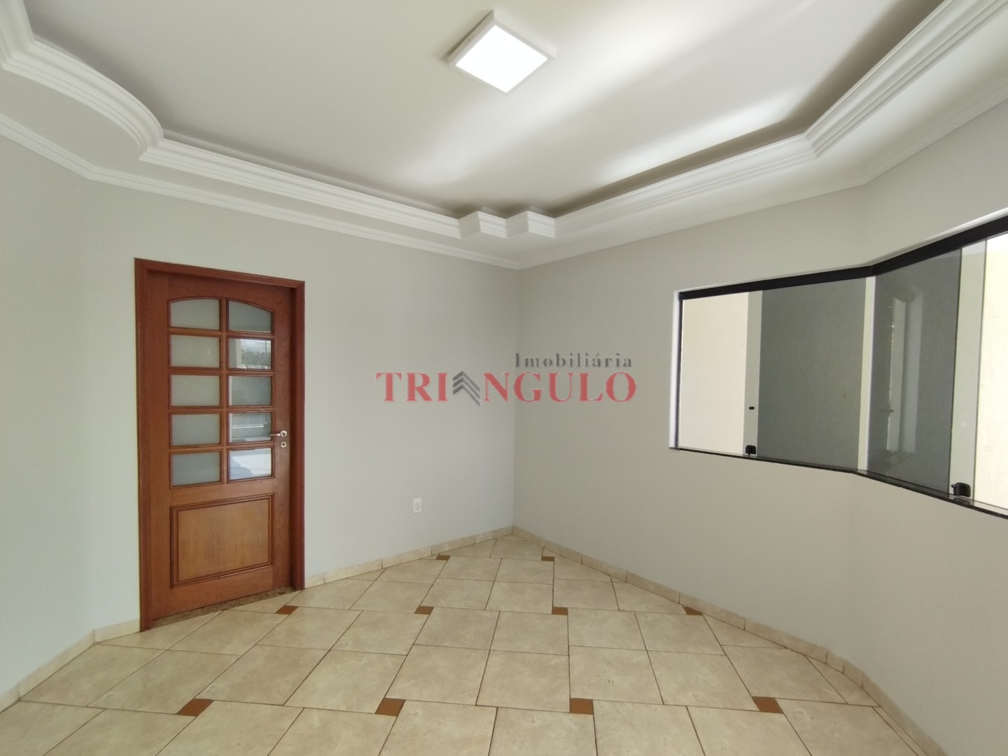 Casa Residencial para locacao no Parque San Remo I em Umuarama com 448m² por R$ 2.000,00