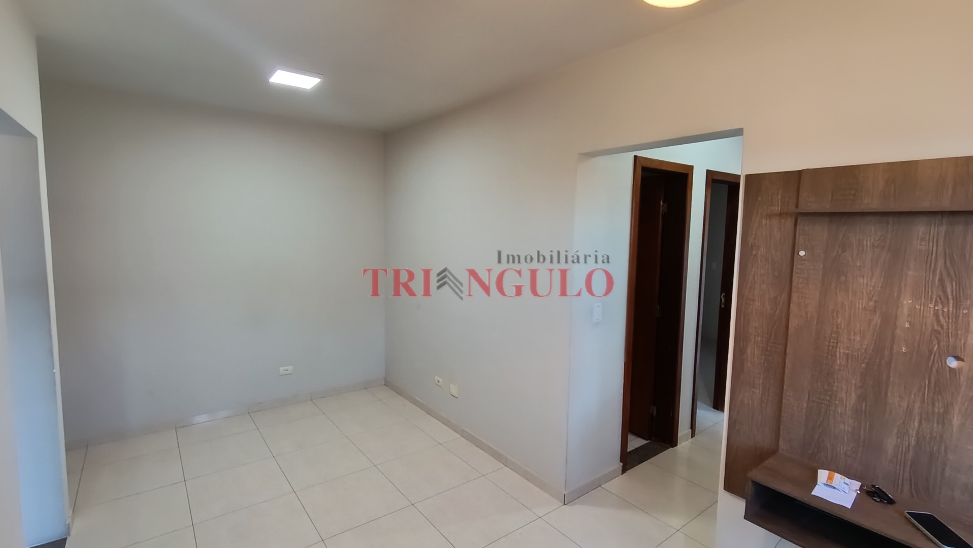 Apartamento para locacao no Jardim Belvedere em Umuarama com 0m² por R$ 950,00