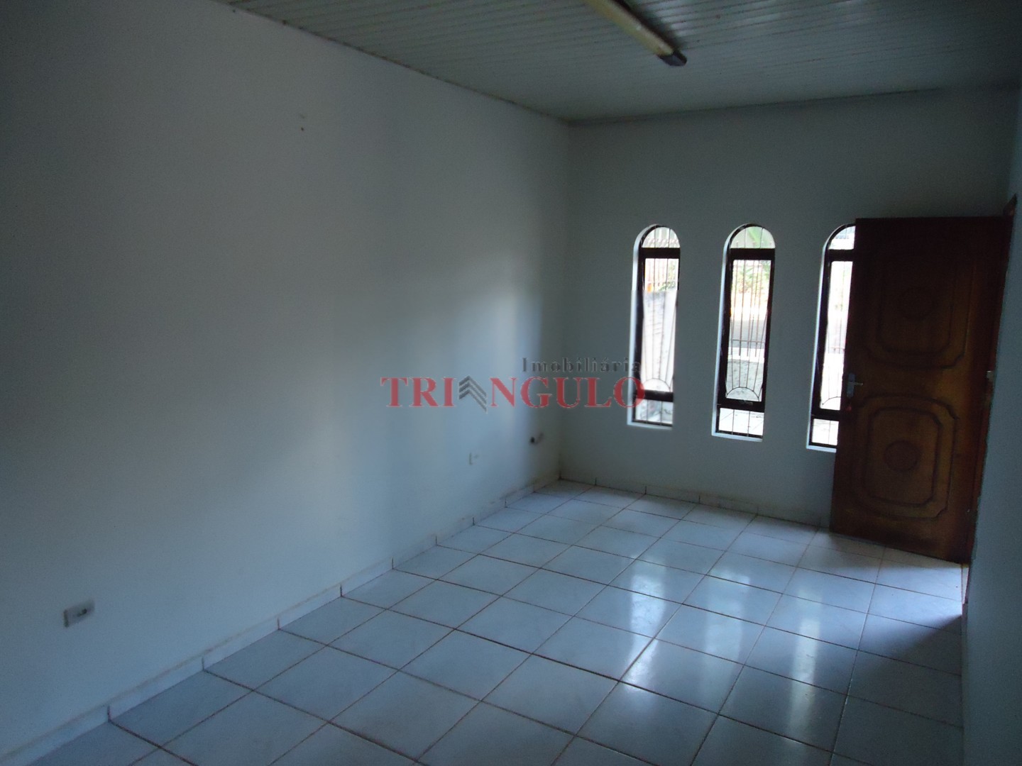 Casa para venda no Jardim Iguacu em Umuarama com 225m² por R$ 220.000,00
