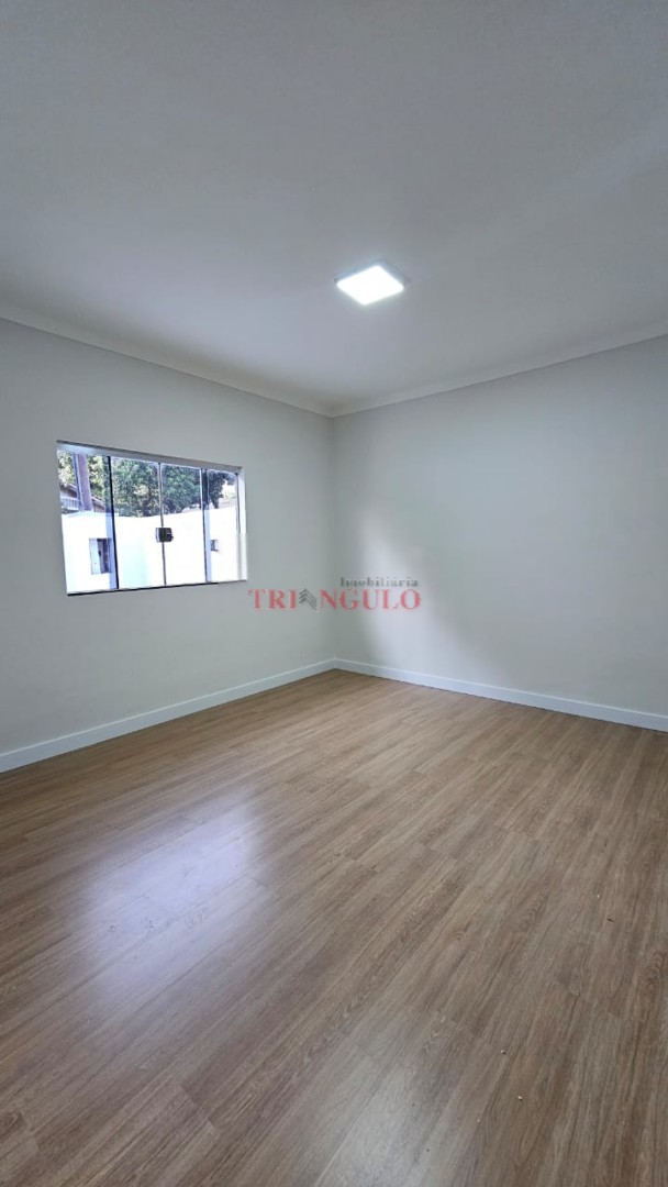 Casa para venda no Jardim Paraiso em Umuarama com 360m² por R$ 430.000,00