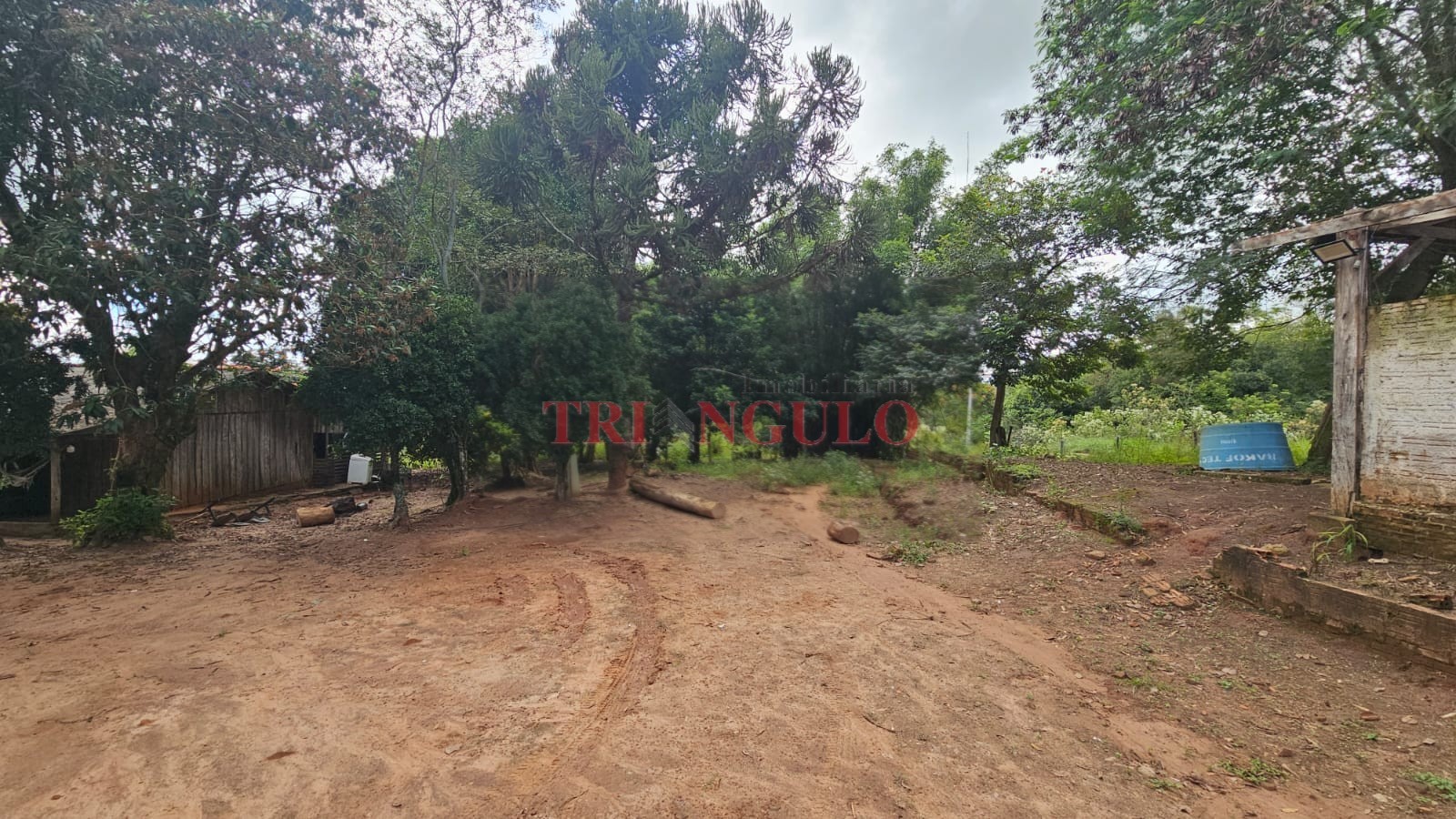 Chácara para venda no Parque Lago Azul em Umuarama com 42.088m² por R$ 680.000,00