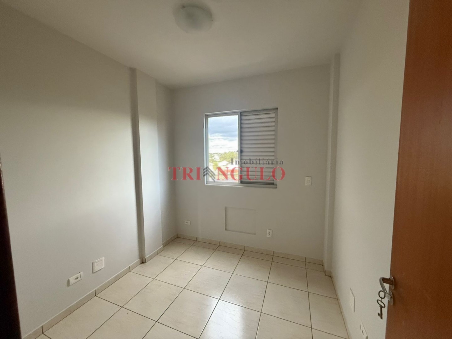 Apartamento para venda no Zona 01 em Umuarama com 83,52m² por R$ 250.000,00