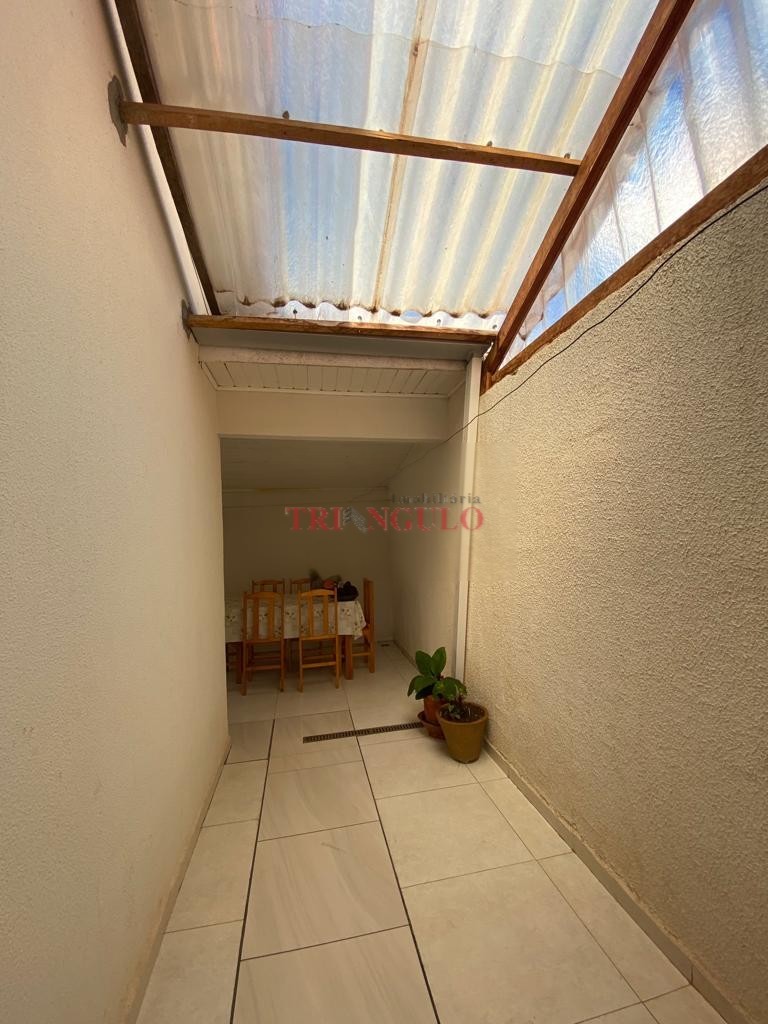 Casa Residencial para locacao no Jardim Ipanema em Umuarama com 161m² por R$ 1.250,00