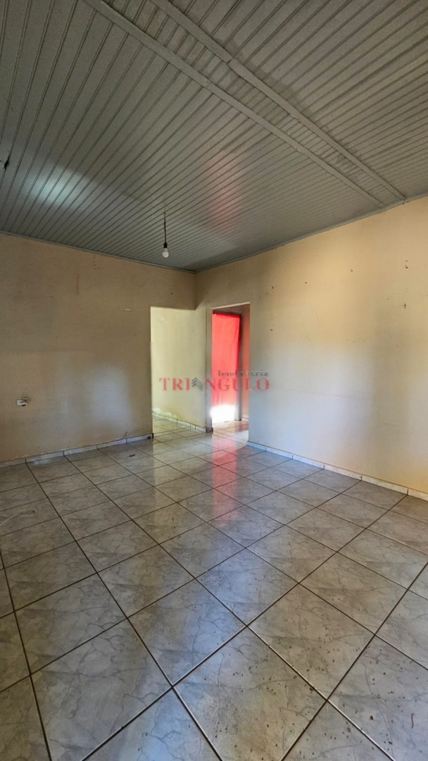 Casa para venda no Zona VI em Umuarama com 474m² por R$ 310.000,00