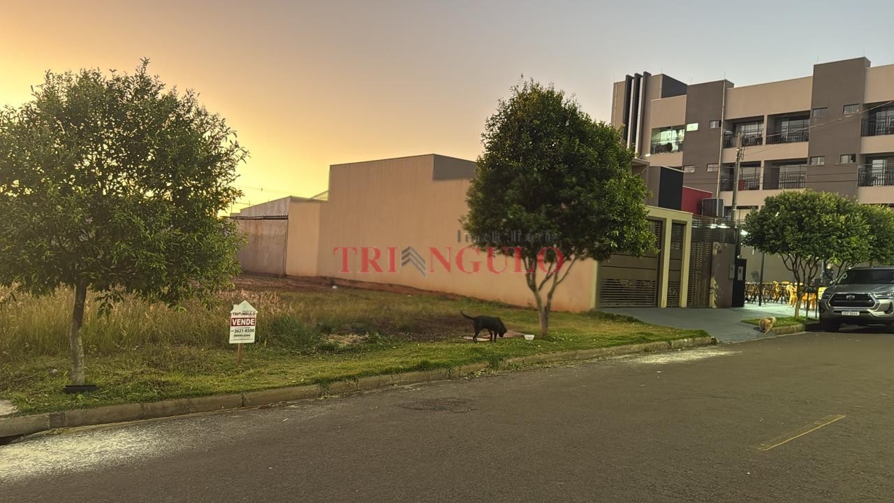 Terreno para venda no Jardim Colorado em Umuarama com 184m² por R$ 100.000,00