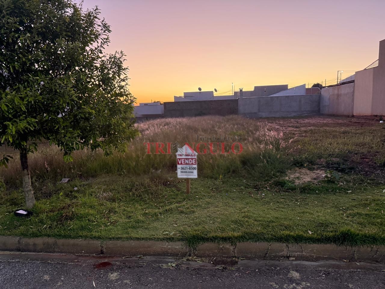 Terreno para venda no Jardim Colorado em Umuarama com 184m² por R$ 100.000,00