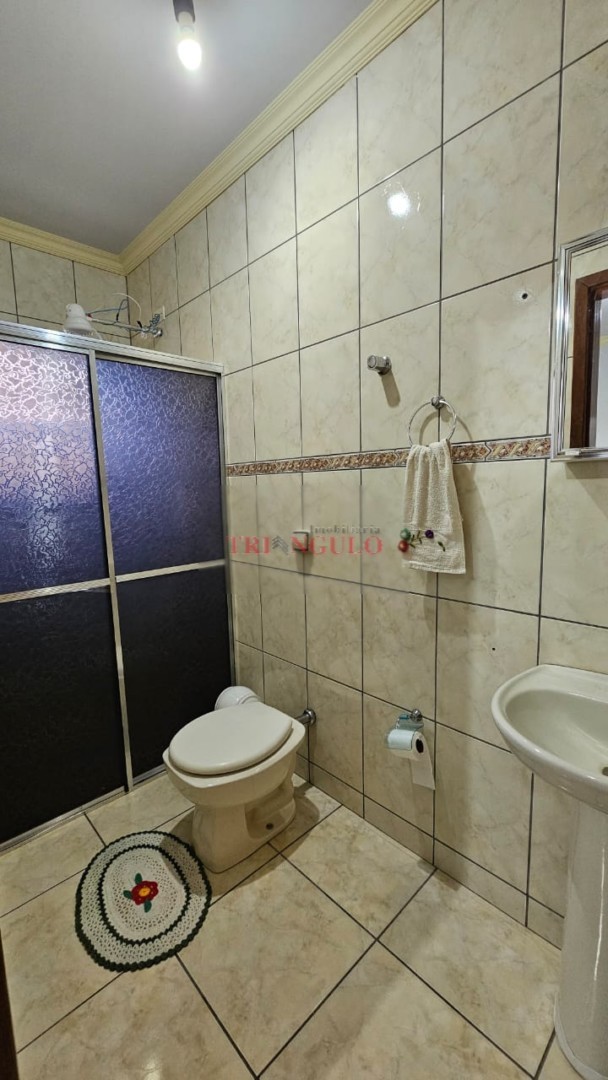 Casa para venda no Jardim Ipanema em Umuarama com 182,4m² por R$ 320.000,00