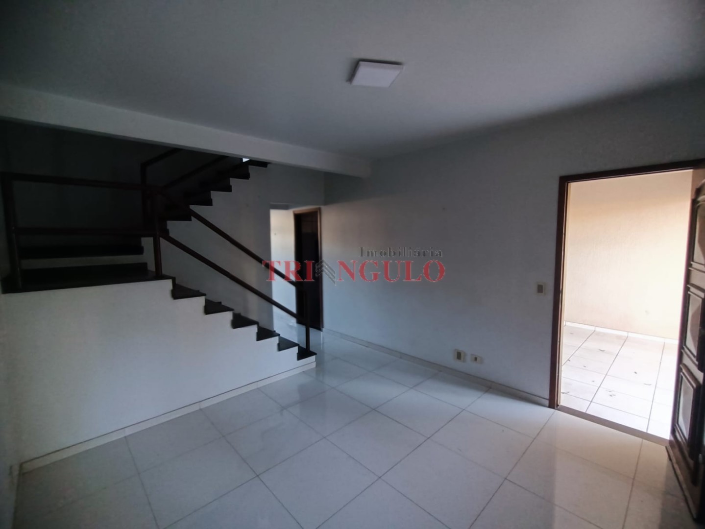 Casa Residencial para locacao no Zona I em Umuarama com 156,97m² por R$ 2.500,00