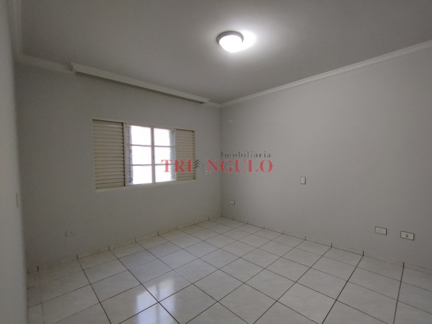 Casa para venda no Zona III em Umuarama com 223,6m² por R$ 620.000,00