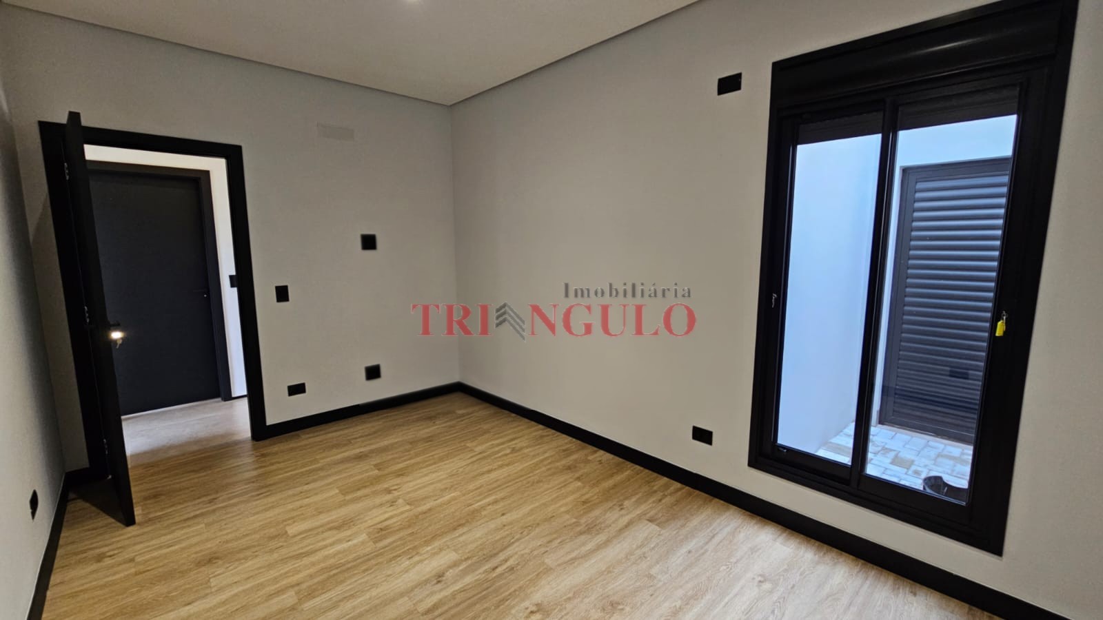 Casa para venda no Parque Residencial Interlagos 02 em Umuarama com 254,58m² por R$ 1.260.000,00
