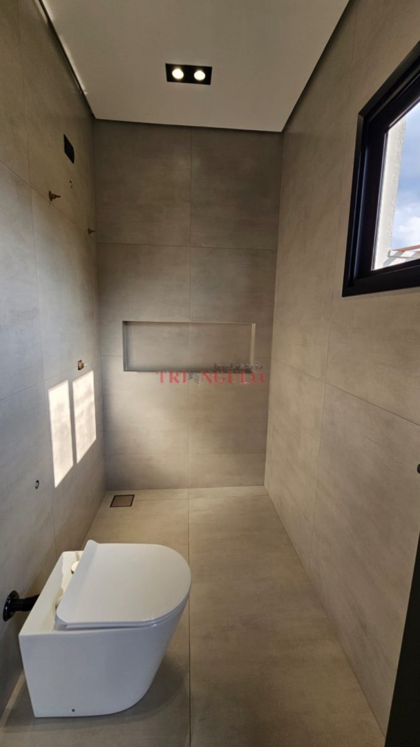 Casa para venda no Parque Residencial Interlagos 02 em Umuarama com 254,58m² por R$ 1.260.000,00