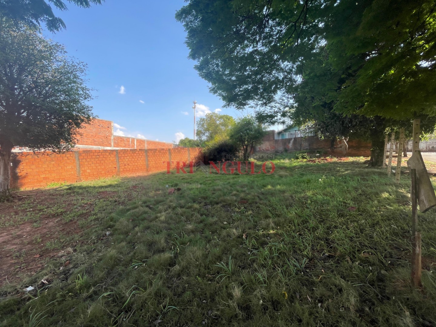 Terreno para venda no Centro em Alto Piquiri com 304,64m² por R$ 80.000,00