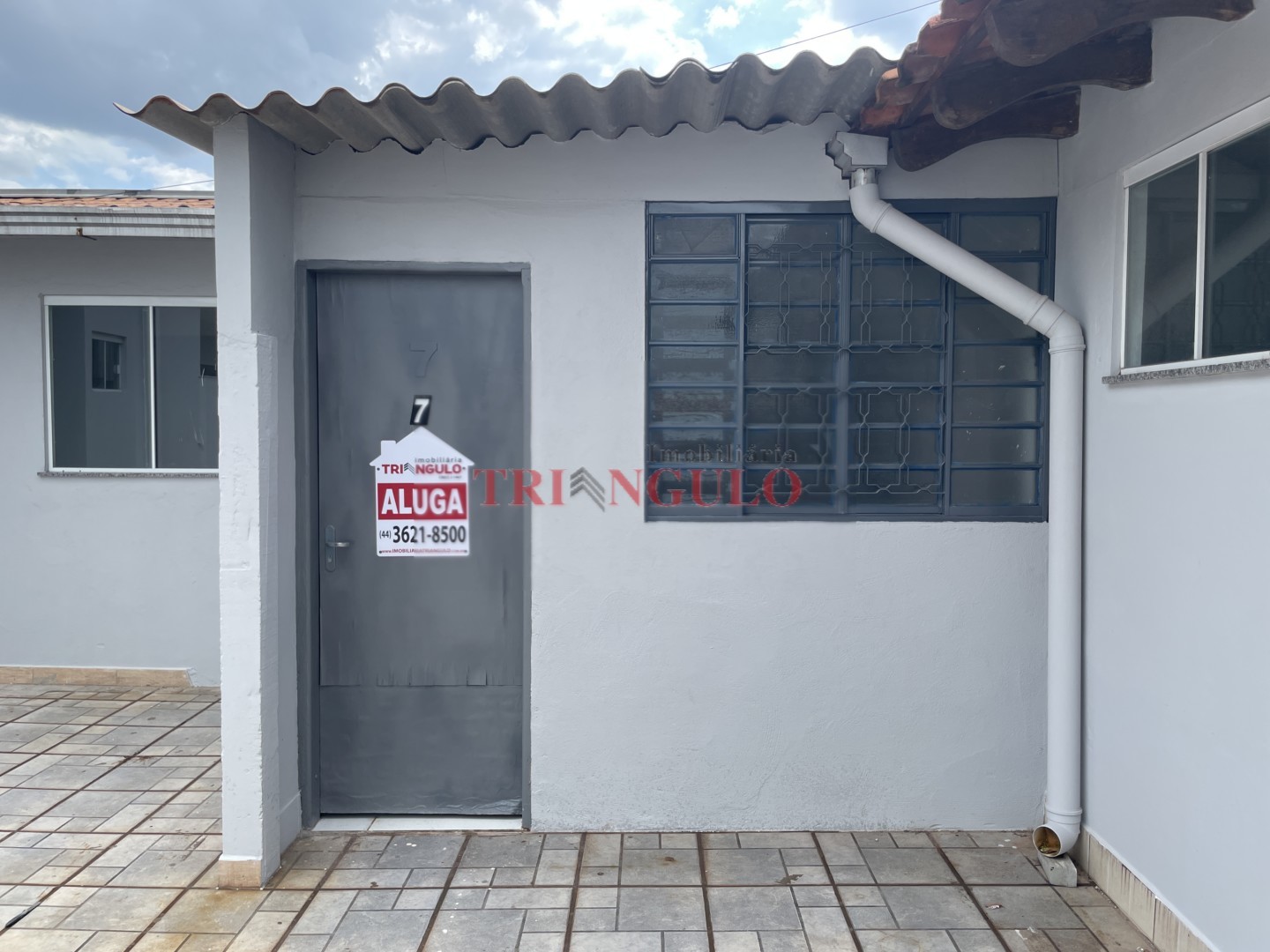 Kitinet para locacao no Zona II em Umuarama com 0m² por R$ 1.000,00