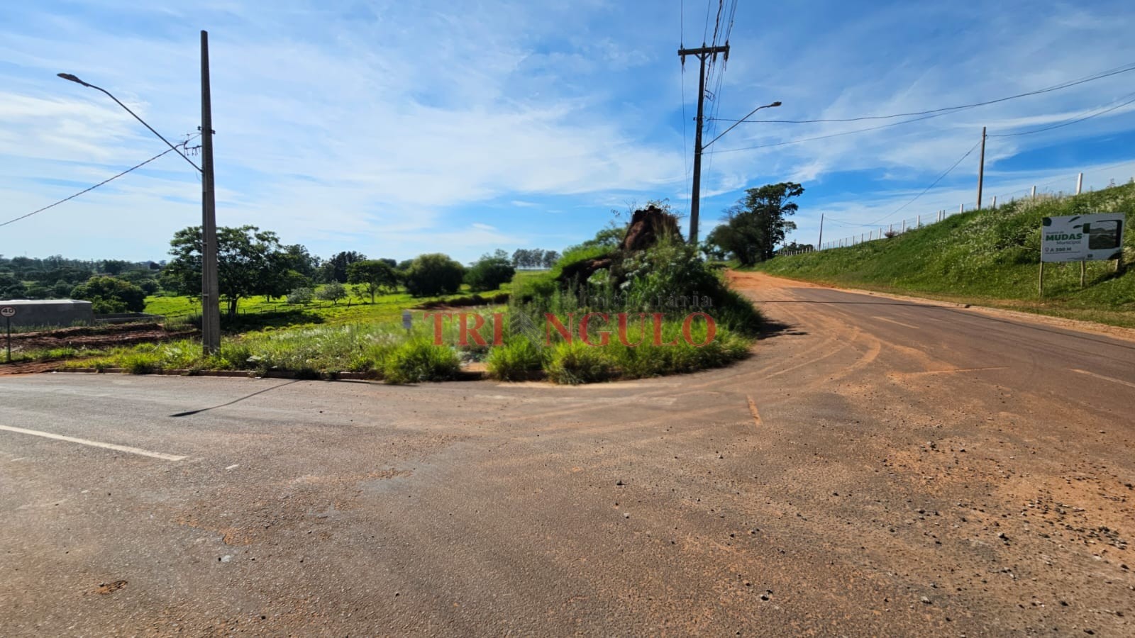 Terreno para venda no Jardim Pimentel II em Umuarama com 222,7m² por R$ 44.540,00
