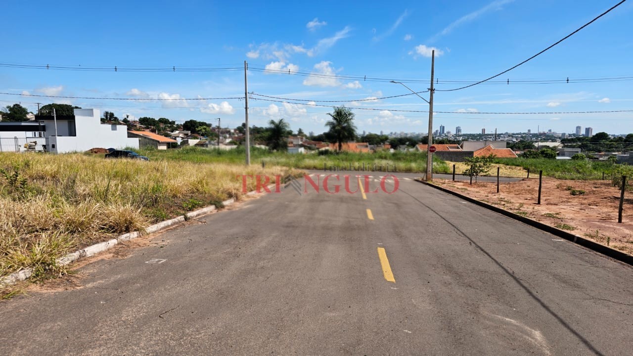 Terreno para venda no Jardim Pimentel II em Umuarama com 292,14m² por R$ 58.428,00