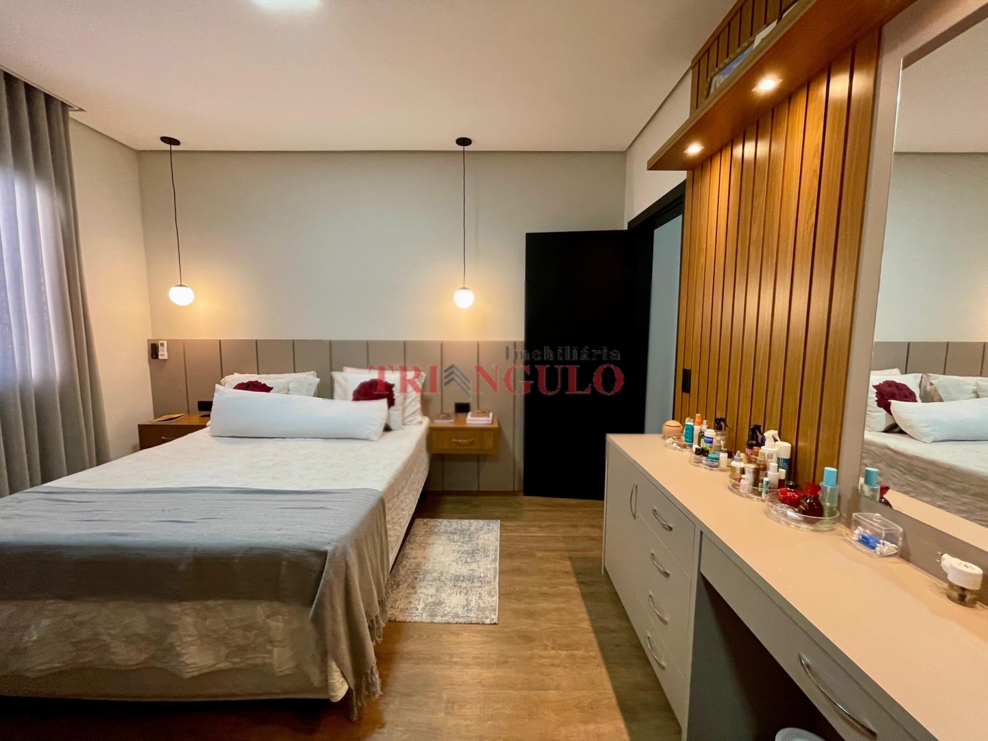 Casa para venda no Paysage Unique Condominio em Umuarama com 240m² por R$ 1.400.000,00