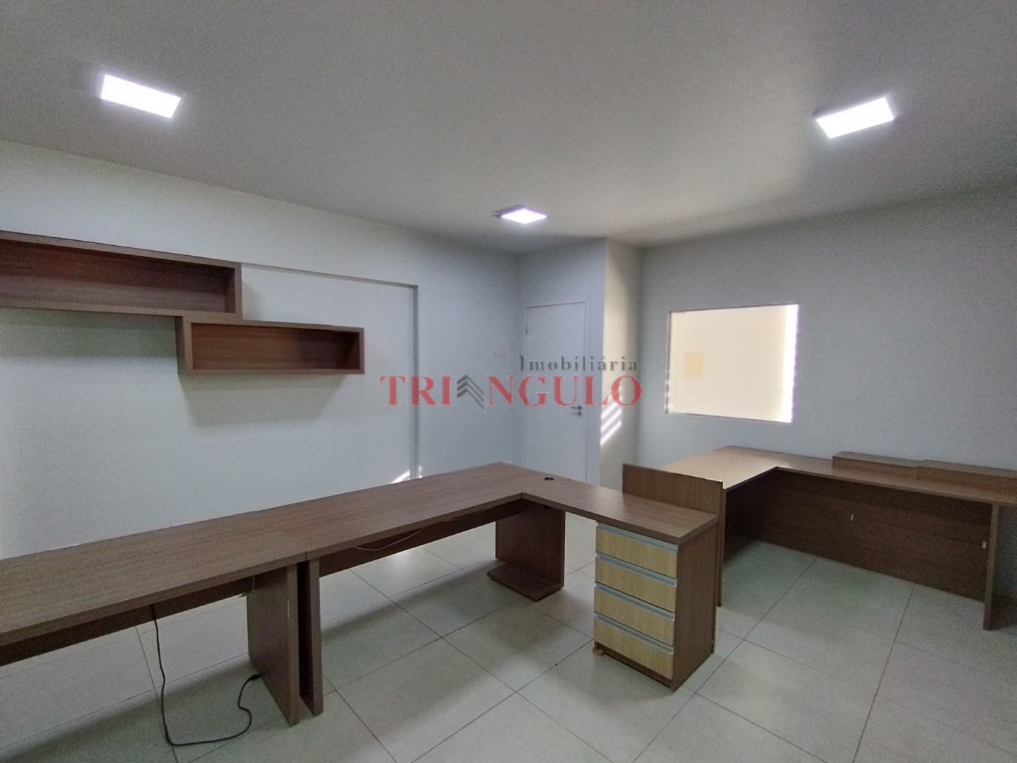 Sala Comercial para venda no Zona I em Umuarama com 53,14m² por R$ 175.000,00