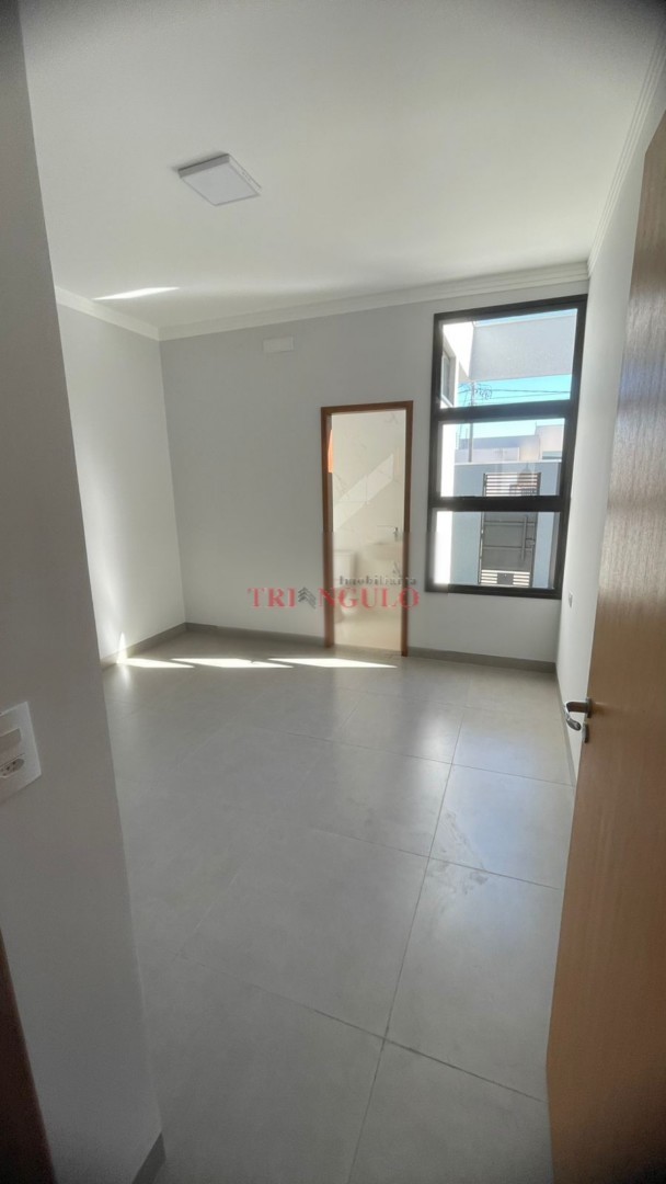 Casa para venda no Jardim Caravelle em Umuarama com 177,6m² por R$ 420.000,00