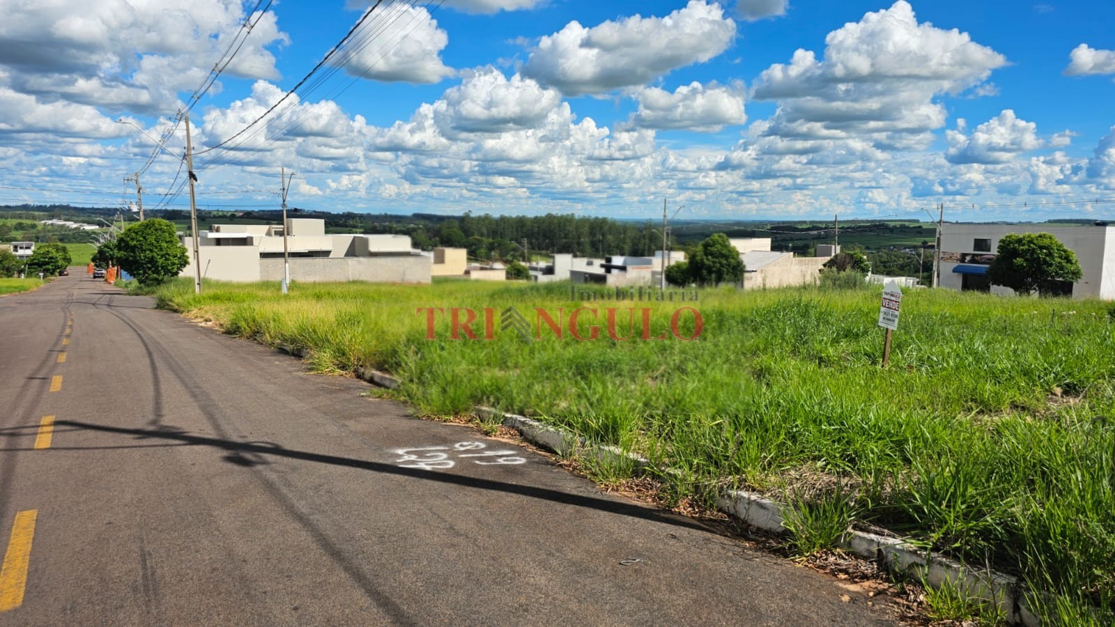 Terreno para venda no Parque Residencial Metropolitano em Umuarama com 220m² por R$ 85.000,00