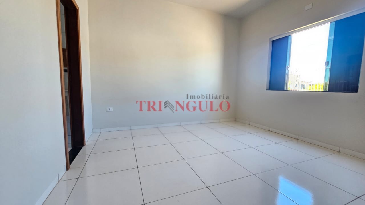 Casa para venda no Jardim Santa Cruz em Cruzeiro do Oeste com 245m² por R$ 300.000,00