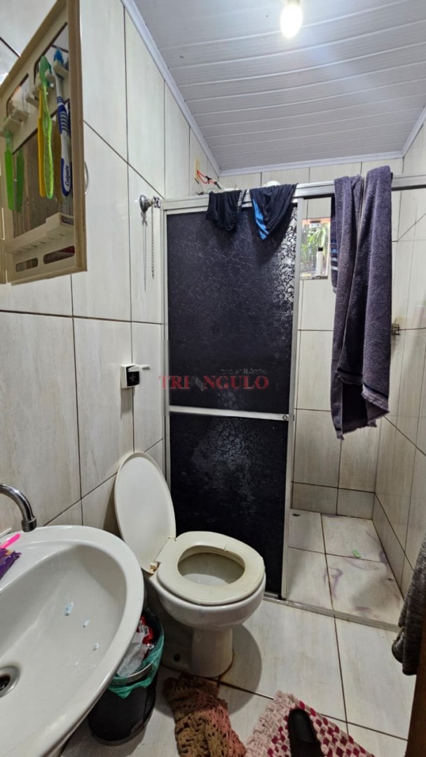 Casa para venda no Conjunto Residencial Ouro Branco em Umuarama com 180,5m² por R$ 120.000,00