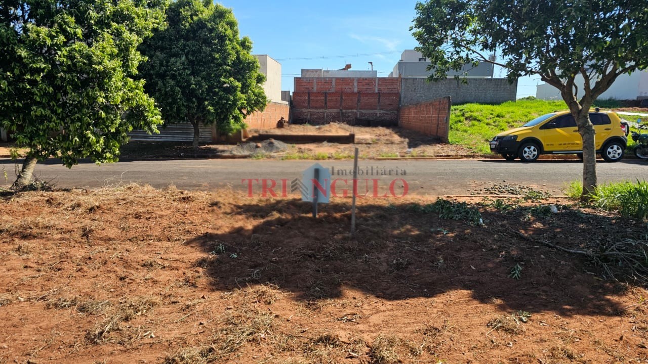 Terreno para venda no Parque Residencial Metropolitano em Umuarama com 220m² por R$ 100.000,00