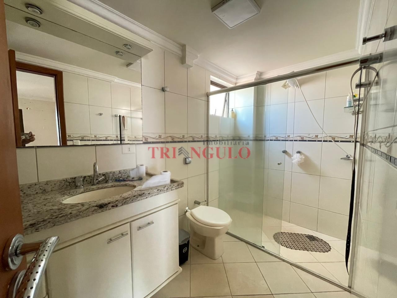 Apartamento para venda no Zona II em Umuarama com 196,58m² por R$ 630.000,00