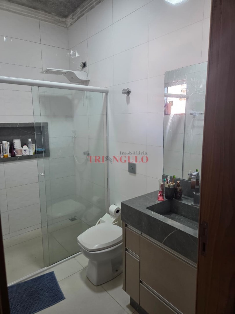 Casa para venda no Parque Melhoramentos em Umuarama com 183,56m² por R$ 530.000,00