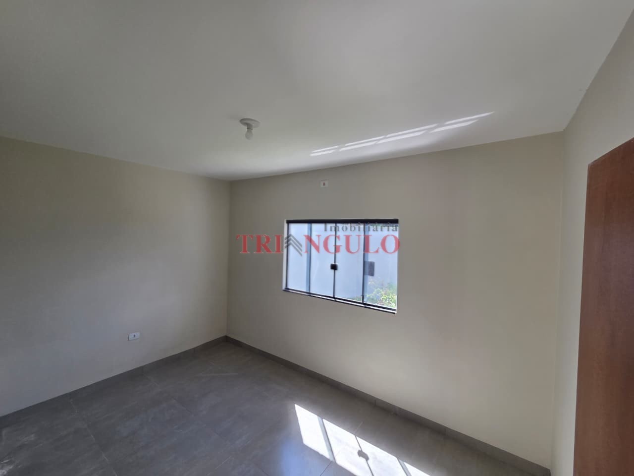 Casa para venda no Jardim Aeroporto II em Umuarama com 200,23m² por R$ 320.000,00