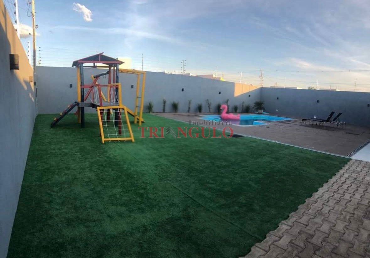 Salão para venda no Jardim Santiago em Umuarama com 378m² por R$ 470.000,00