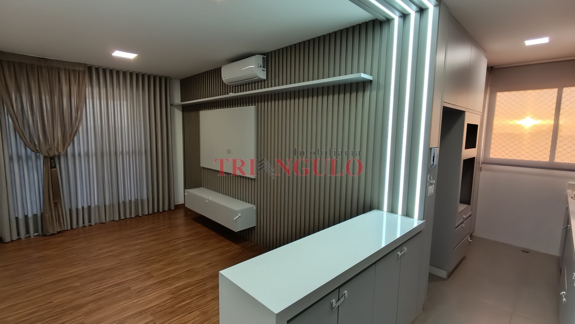 Apartamento para locacao no Jardim Social em Umuarama com 0m² por R$ 2.600,00