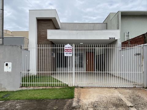 Casa Residencial para locacao no Parque Estancia II em Umuarama com 126m² por R$ 1.300,00