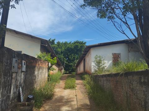 Barracão/galpão para locacao no Jardim Sao Cristovao em Umuarama com 0m² por R$ 2.000,00