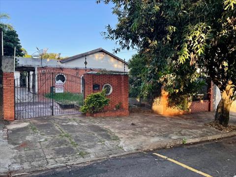 Casa para venda no Zona I em Umuarama com 543,7m² por R$ 900.000,00