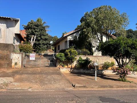 Casa para venda no Zona IV em Umuarama com 516,2m² por R$ 240.000,00