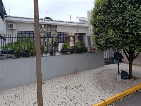 Casa para venda no Jardim Paraiso em Umuarama com 562,97m² por R$ 750.000,00