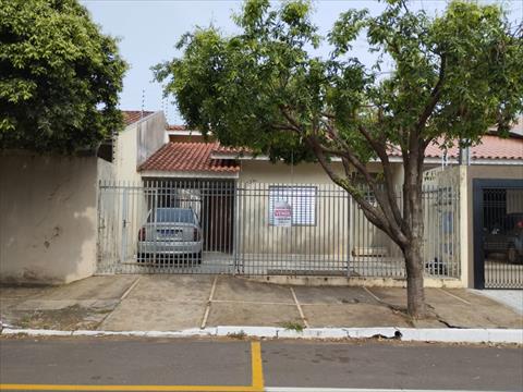 Casa para venda no Zona II em Umuarama com 240m² por R$ 550.000,00
