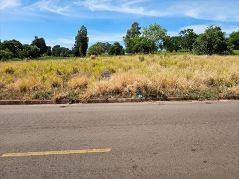 Terreno para venda no Jardim Pimentel II em Umuarama com 294,56m² por R$ 58.912,00
