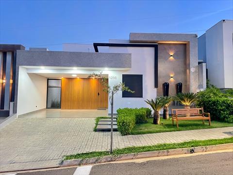 Casa para venda no Paysage Unique Condominio em Umuarama com 240m² por R$ 1.350.000,00