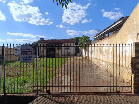 Casa para venda no Jardim Panorama em Umuarama com 360m² por R$ 155.000,00
