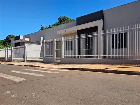 Casa para venda no Jardim Santa Cruz em Cruzeiro do Oeste com 245m² por R$ 270.000,00