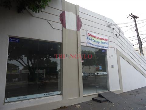 Sala Comercial para locacao no Zona 3 em Umuarama com 54m² por R$ 3.000,00
