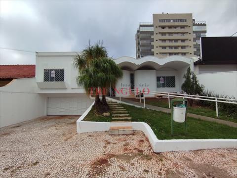 Salão para locacao no Zona III em Umuarama com 490m² por R$ 5.500,00